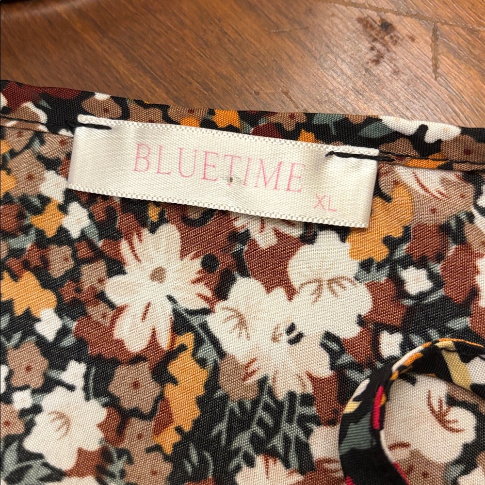 Floral Patterned Kimono - Picture 2 of 8